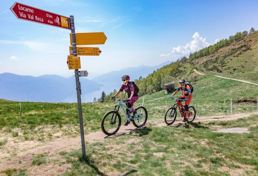 ホテル Lago Maggiore   Welcome!