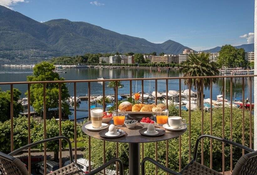 ホテル Lago Maggiore   Welcome!