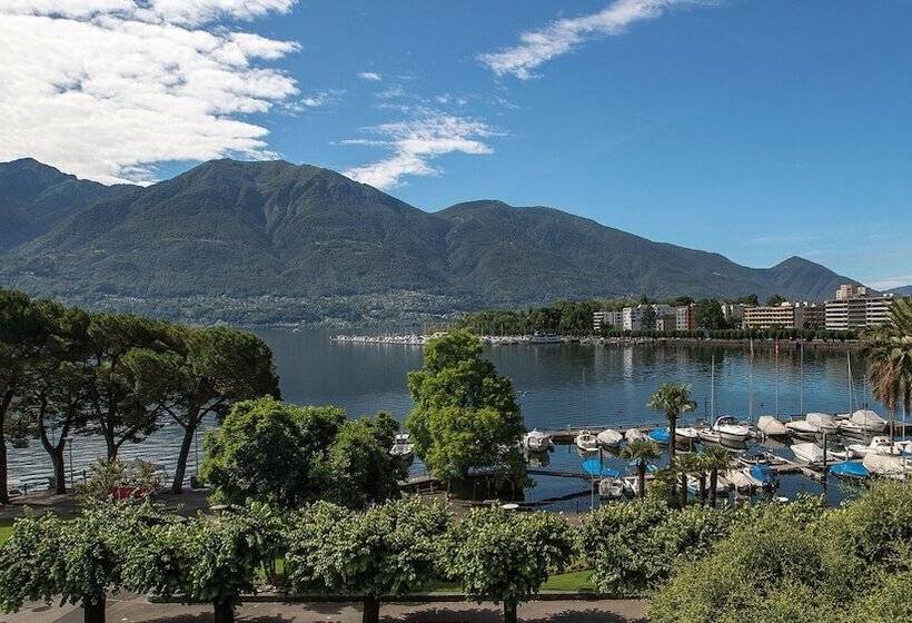 ホテル Lago Maggiore   Welcome!