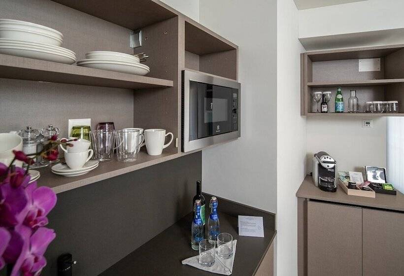 ホテル Lago Maggiore   Welcome!