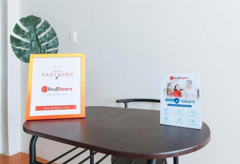 هتل Reddoorz @ Lualhati Garden Cottage El Nido Palawan