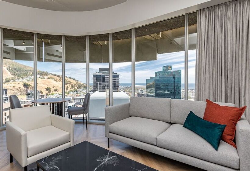 Отель One Thibault Residence