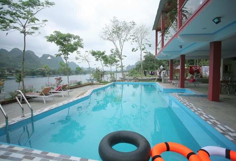 هتل Restful River Bungalow