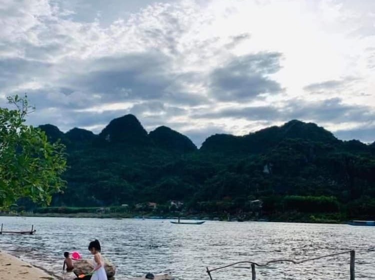 هتل Restful River Bungalow