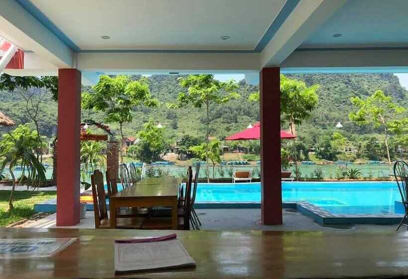 هتل Restful River Bungalow