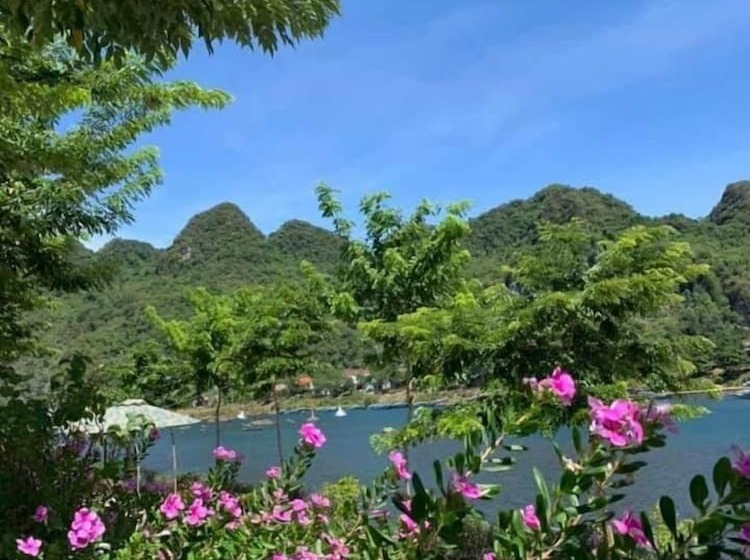 هتل Restful River Bungalow