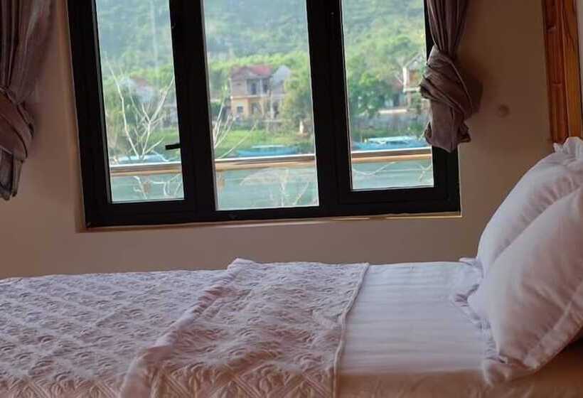 هتل Restful River Bungalow