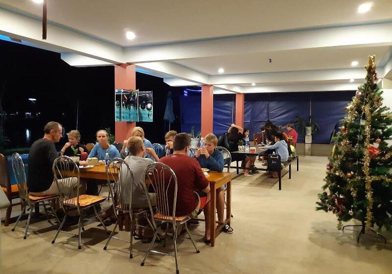 هتل Restful River Bungalow