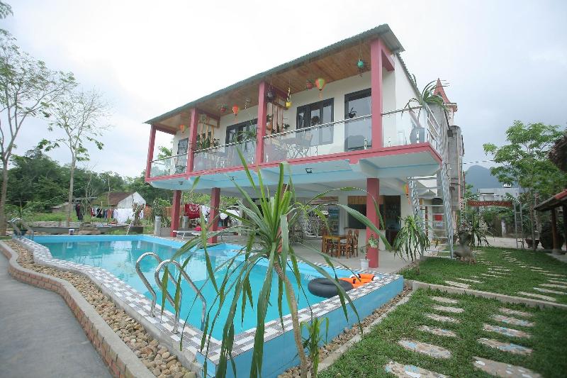 هتل Restful River Bungalow