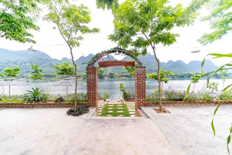 هتل Restful River Bungalow