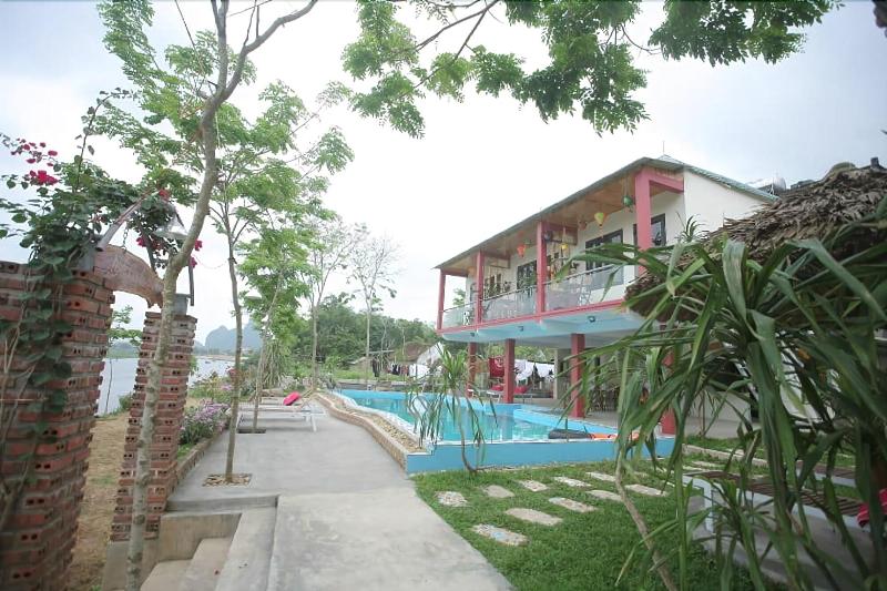 هتل Restful River Bungalow