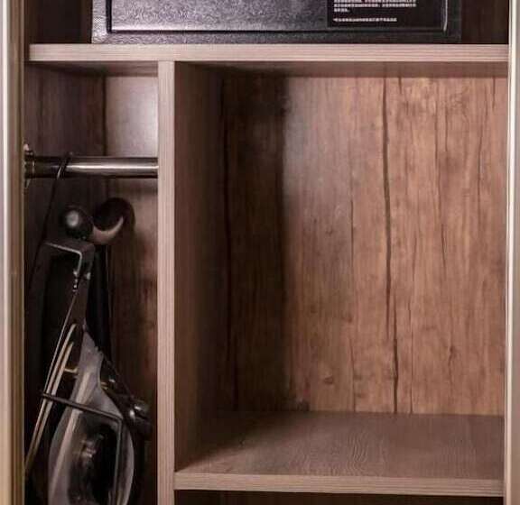 هتل Express Seven Palaces