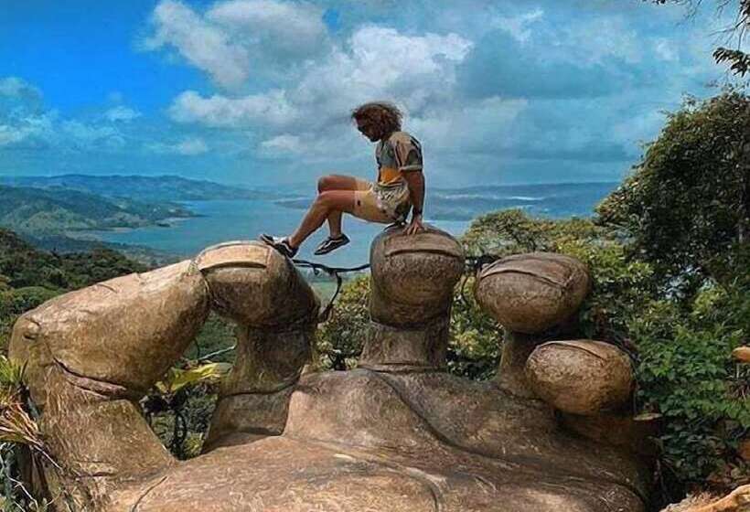 בית מלון כפרי Tangara Arenal