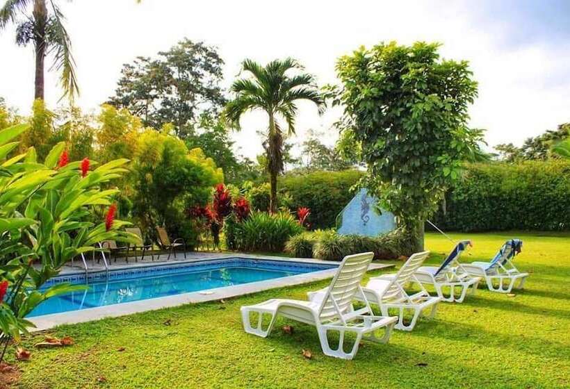 בית מלון כפרי Tangara Arenal