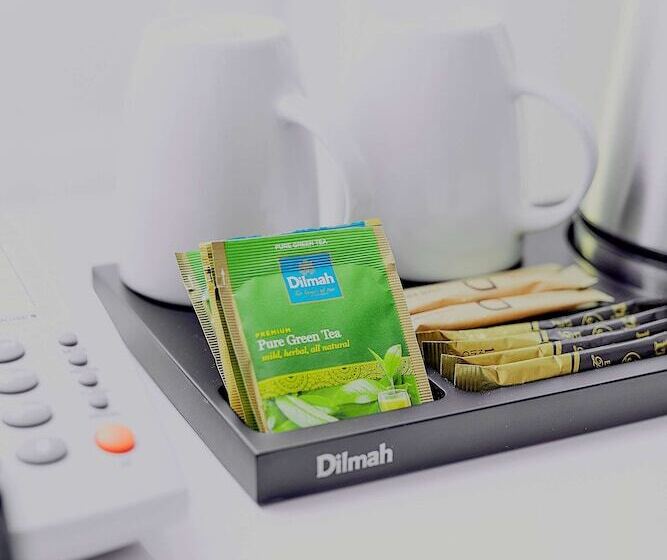 ホテル Tulip Inn żyrardów