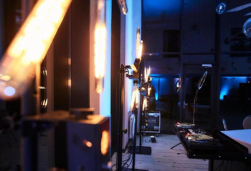 ホテル Tulip Inn żyrardów