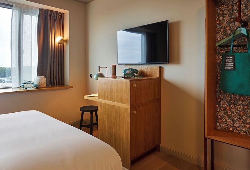 25hours Hotel Paper Island