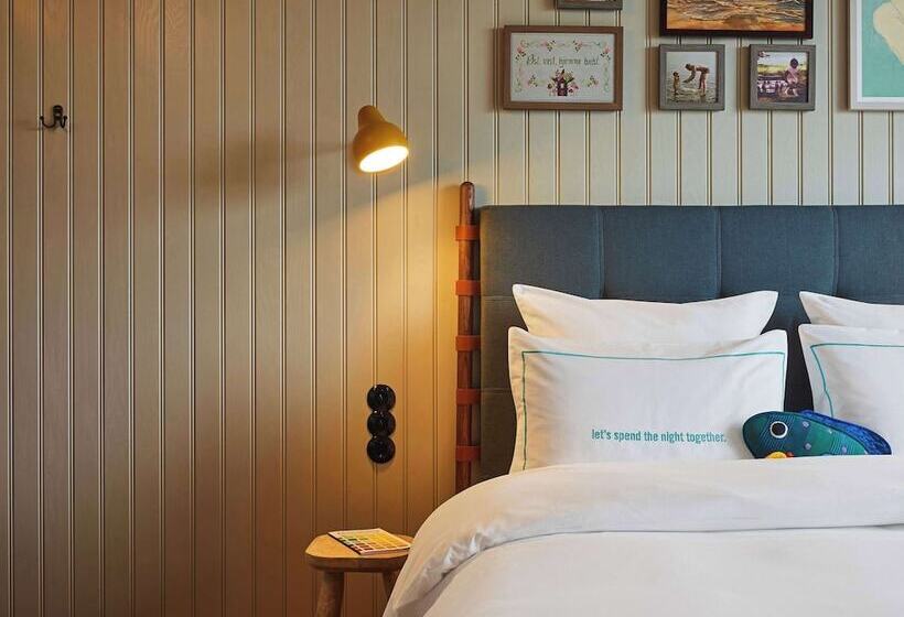 25hours Hotel Paper Island