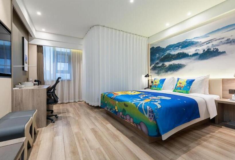 Atour Hotel Chongqing Liziba Lianglukou Subway Station