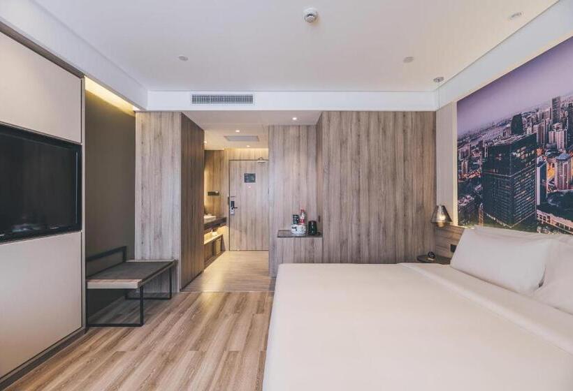 Atour Hotel Chongqing Liziba Lianglukou Subway Station