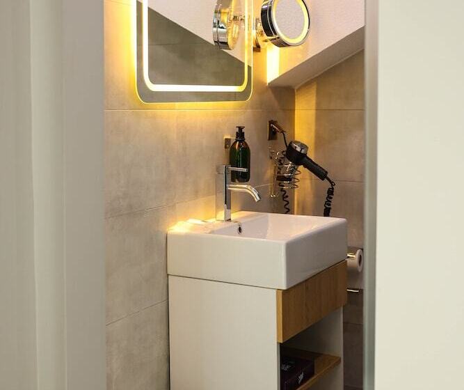 ベッドアンドブレックファースト Garden Mode Airport