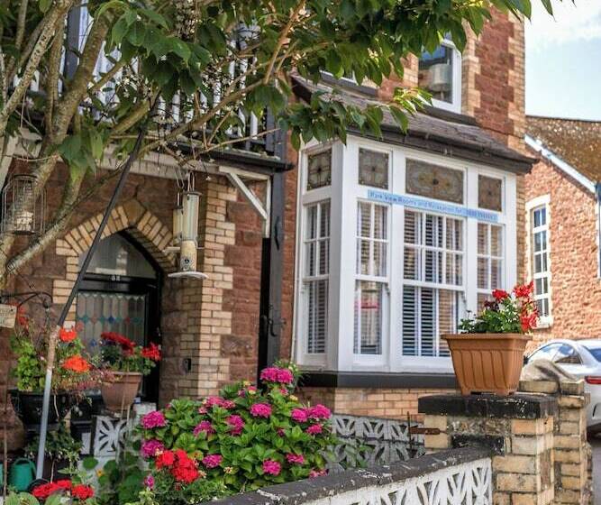 تختخواب و صبحانه Park View Rooms And Relaxation