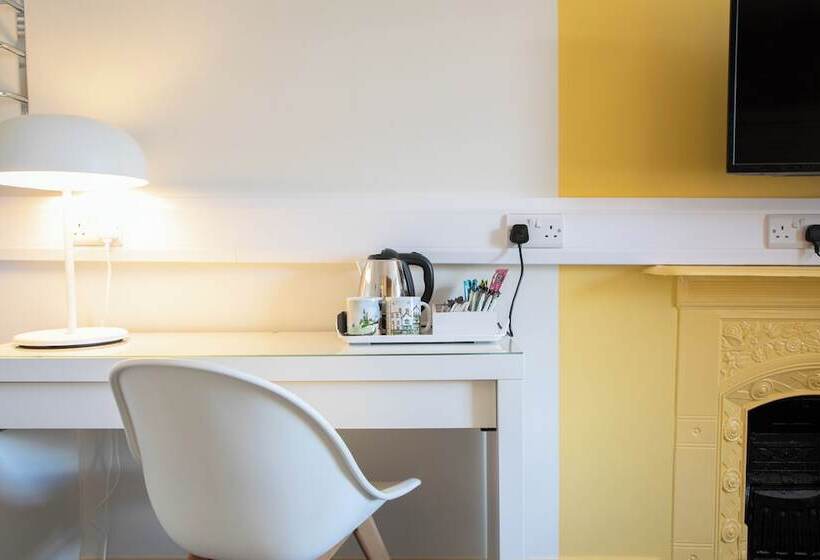 تختخواب و صبحانه Park View Rooms And Relaxation