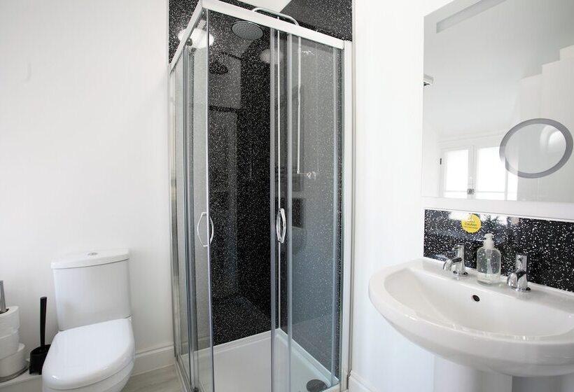 تختخواب و صبحانه Park View Rooms And Relaxation