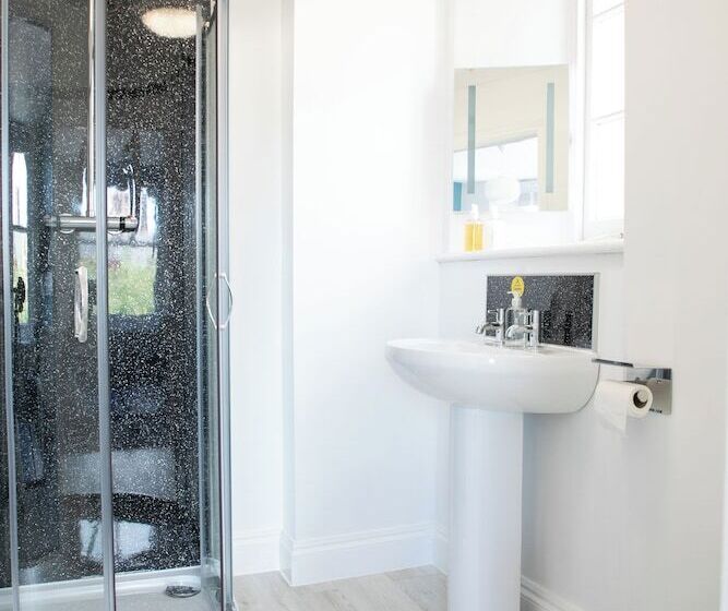 تختخواب و صبحانه Park View Rooms And Relaxation