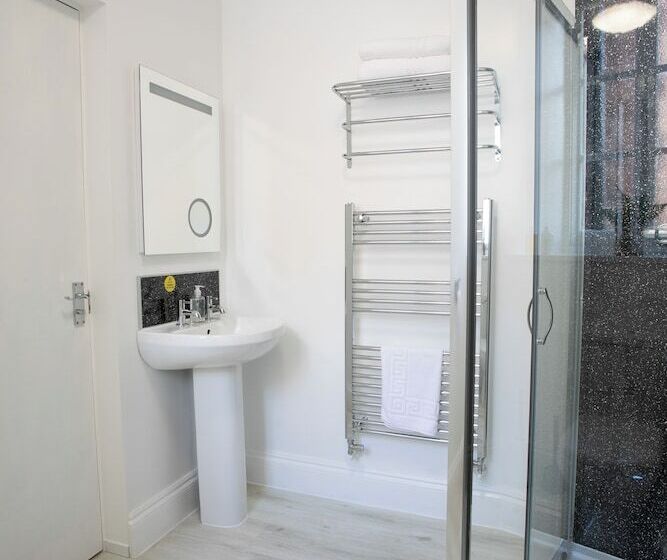 تختخواب و صبحانه Park View Rooms And Relaxation