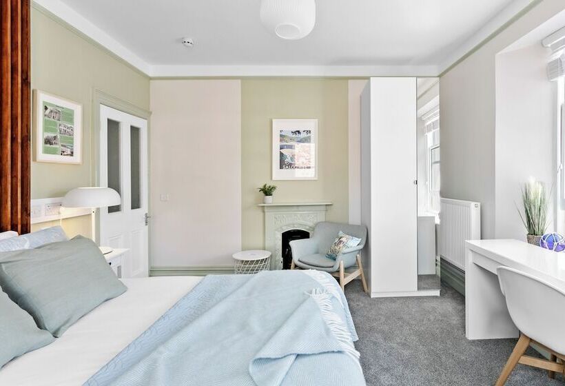 تختخواب و صبحانه Park View Rooms And Relaxation