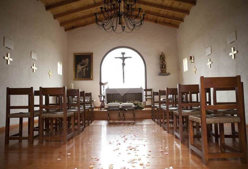 مبيت وإفطار San Bernardo Hotel & Spa En La Montana