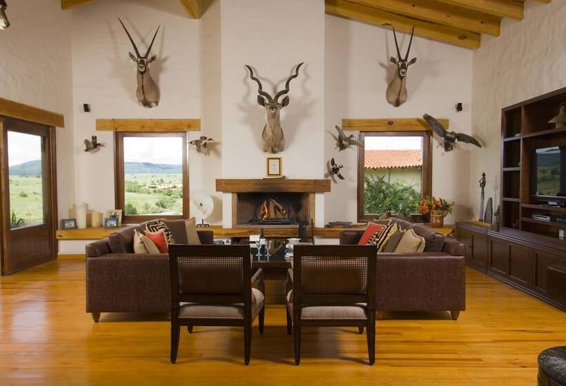 مبيت وإفطار San Bernardo Hotel & Spa En La Montana