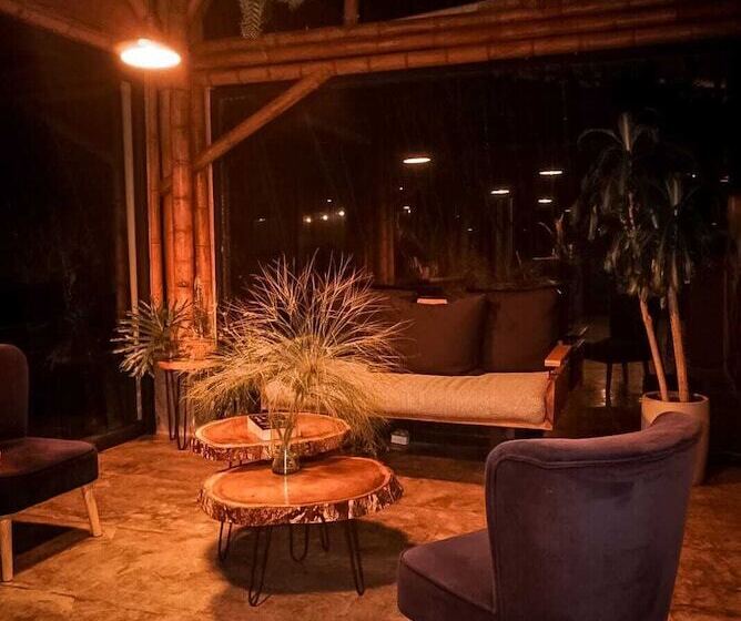 Eco Hotel Monte Tierra