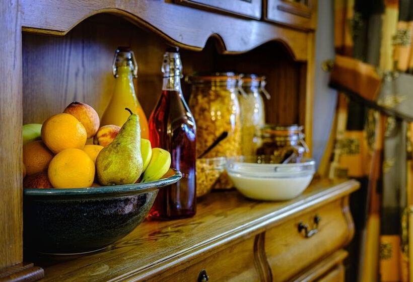 Fallons Bed And Breakfast