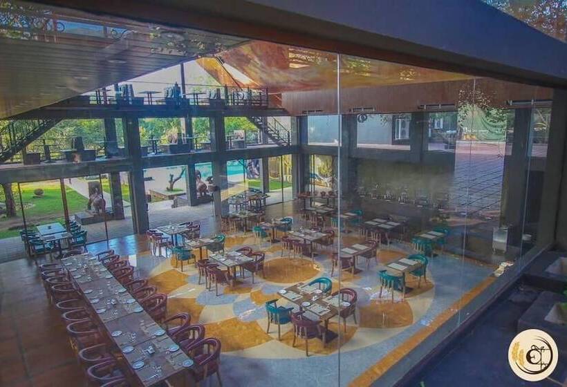 Отель Aswadduma