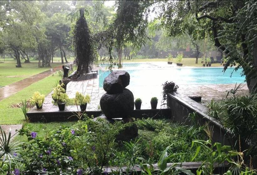 Отель Aswadduma