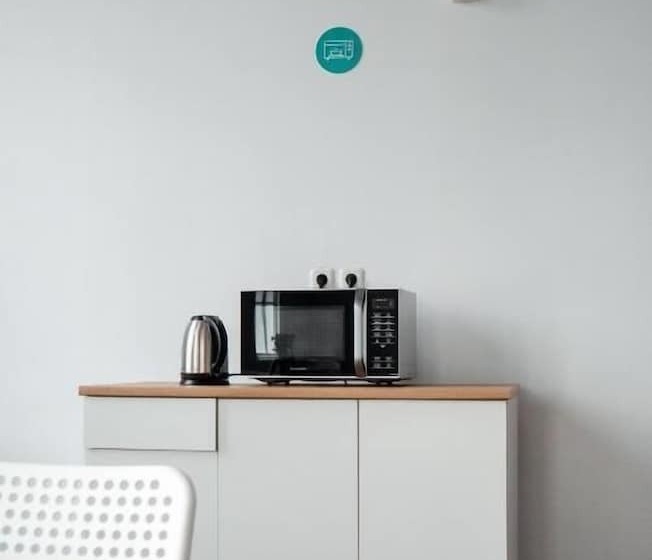 בית מלון כפרי Bobopod Kota Tua Jakarta