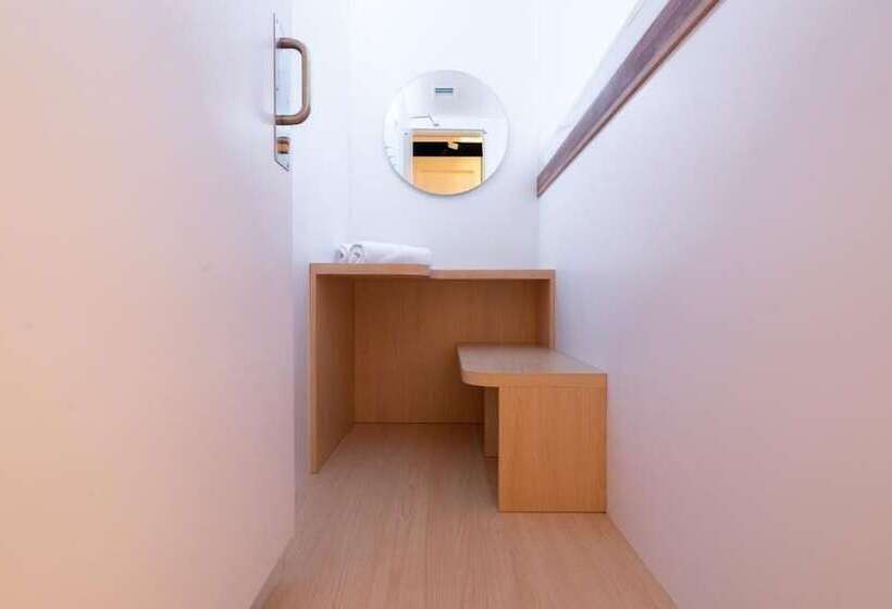 هتل Bobopod Kota Tua Jakarta