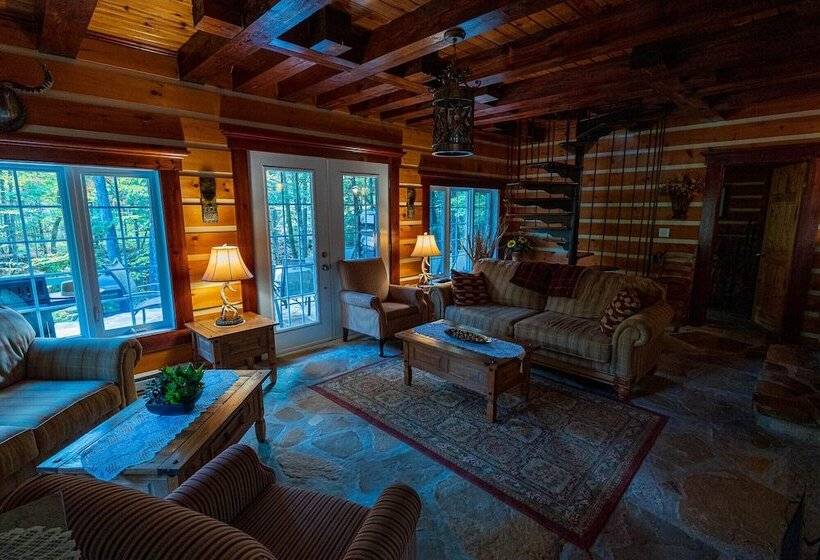 Отель Domaine Riviere Sacacomie