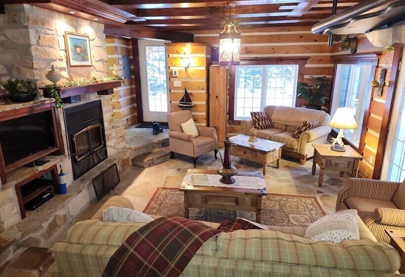 Отель Domaine Riviere Sacacomie