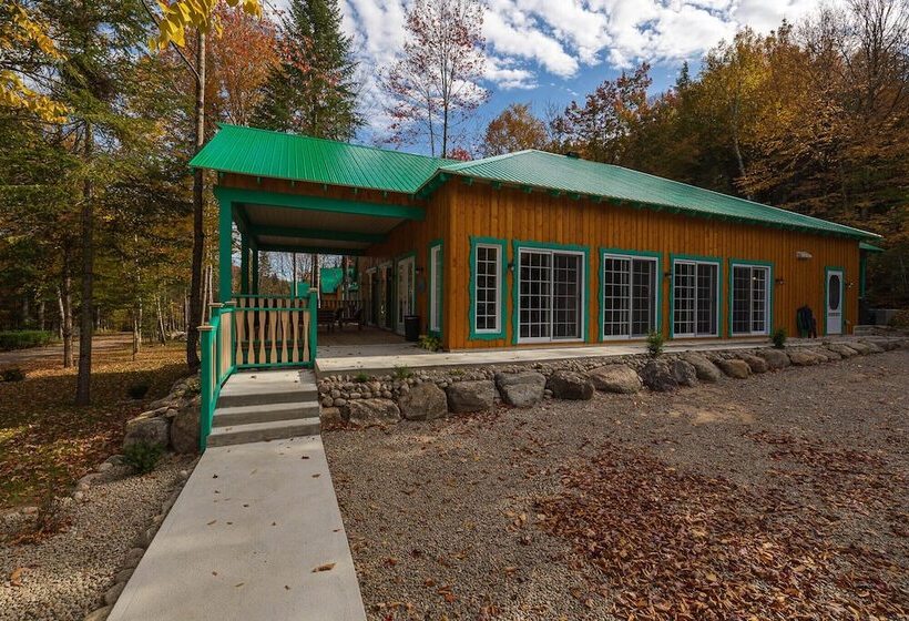 Отель Domaine Riviere Sacacomie