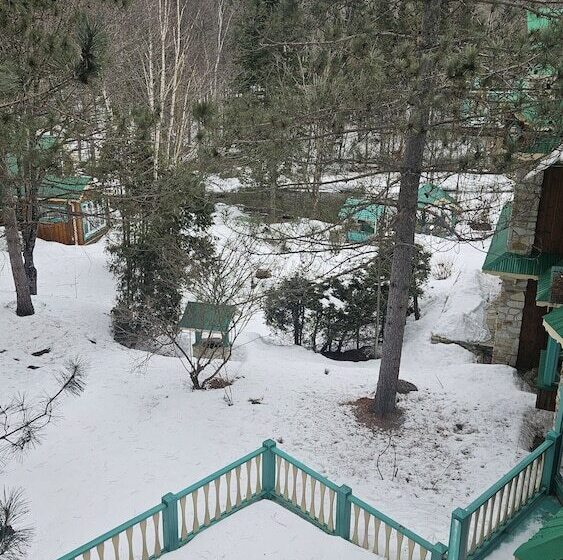 Отель Domaine Riviere Sacacomie