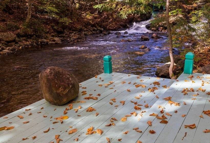 Отель Domaine Riviere Sacacomie