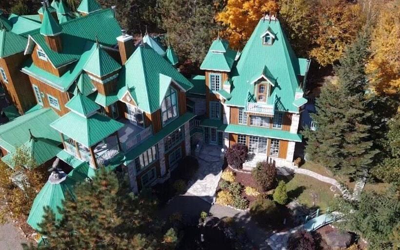 Отель Domaine Riviere Sacacomie