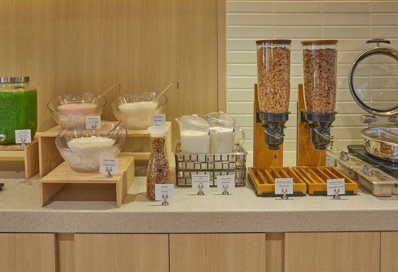 ホテル City Express By Marriott Cancun Aeropuerto