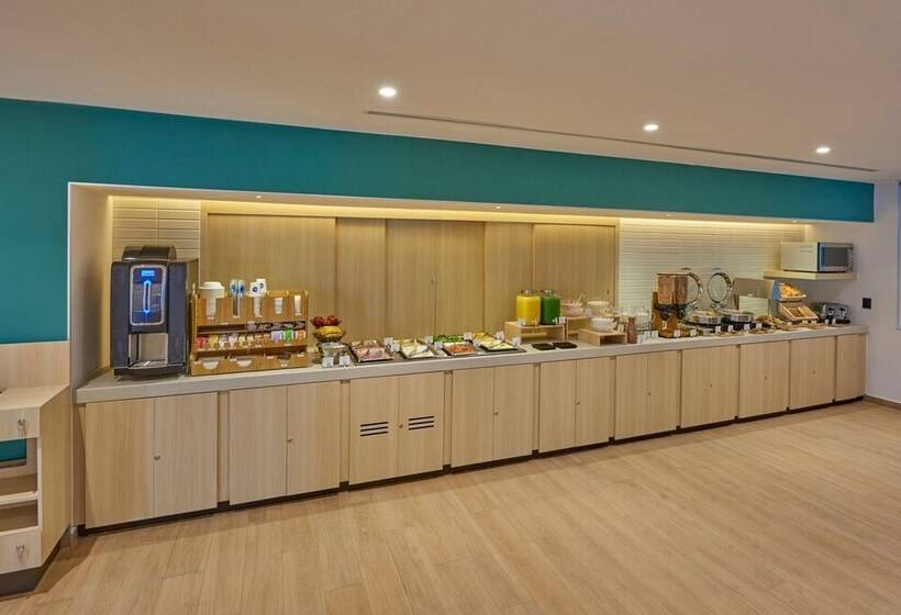 ホテル City Express By Marriott Cancun Aeropuerto