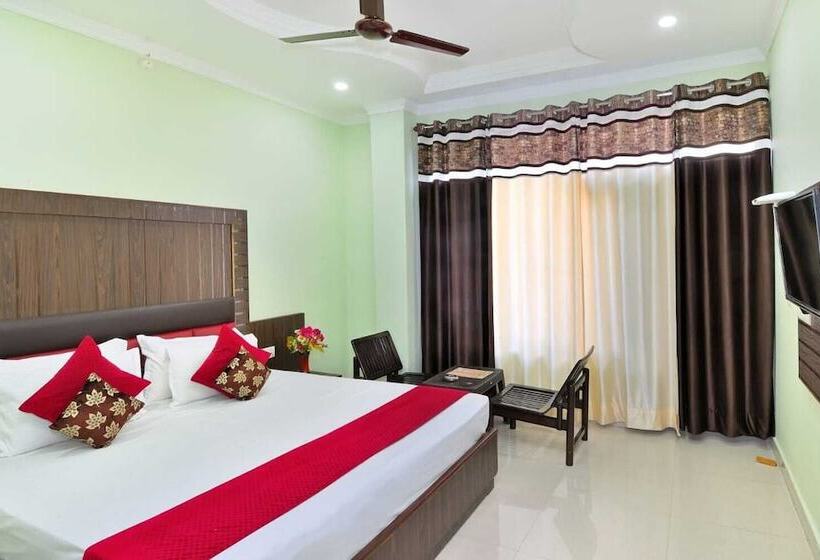 فندق Forest Hill