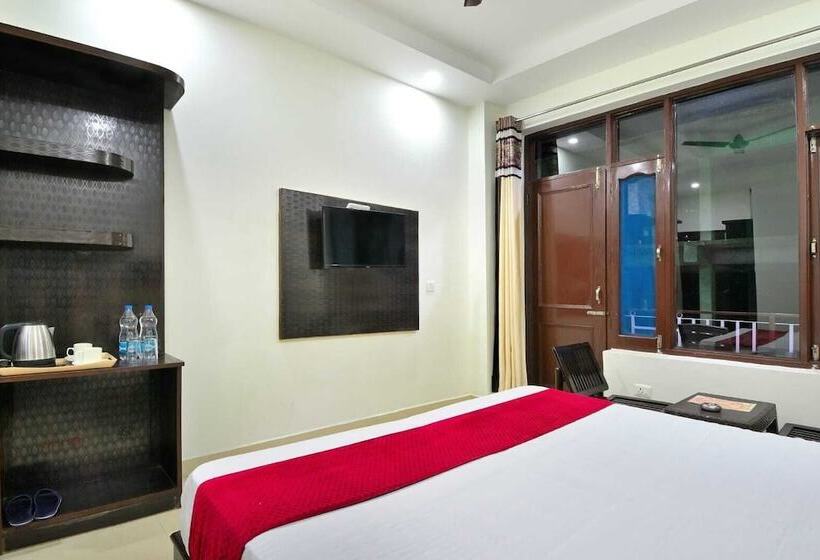 فندق Forest Hill