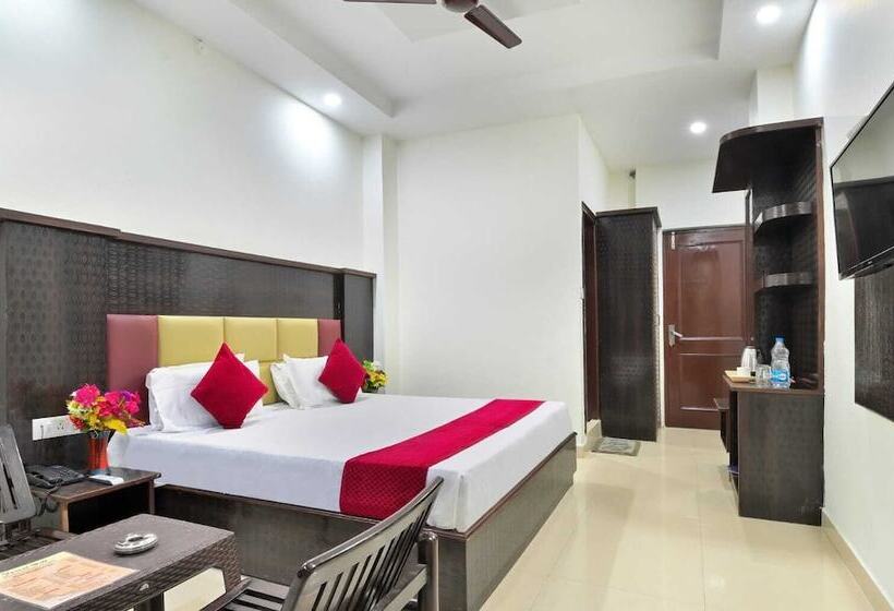 فندق Forest Hill